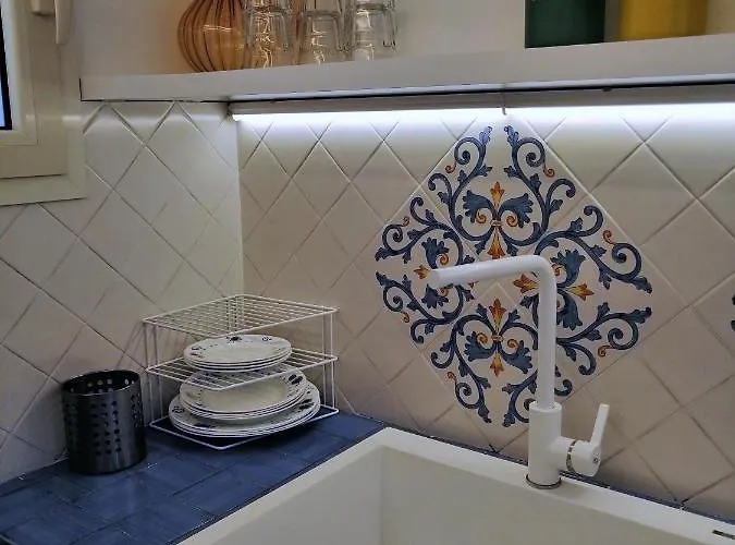 Апартаменты Vivaldo Fuoro Partenope - Boutique In The Heart Of *