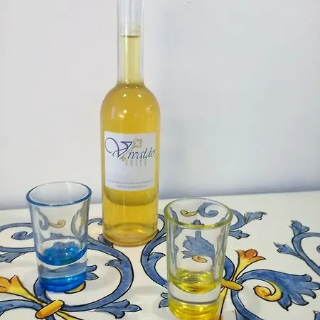 Vivaldo Suite Fuoro Partenope - Boutique Apartment In The Heart Of Sorrento *