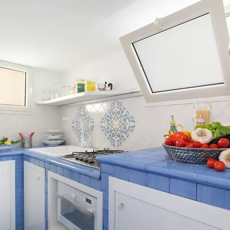 Vivaldo Suite Fuoro Partenope - Boutique Apartment In The Heart Of Sorrento * Sorrento