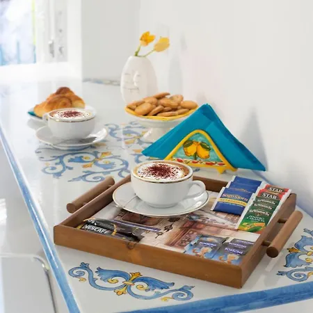 Apartment Vivaldo Suite Fuoro Partenope - Boutique Apartment In The Heart Of Sorrento *