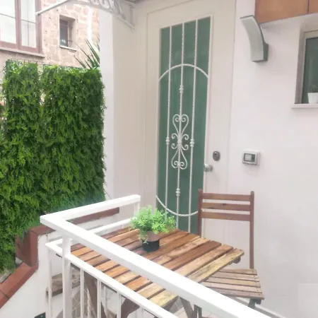 Vivaldo Fuoro Partenope - Boutique In The Heart Of Апартаменти *