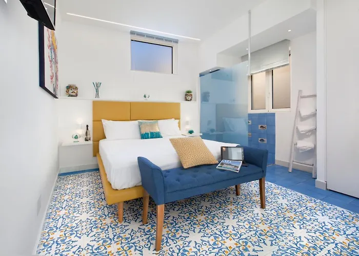 Apartment Vivaldo Suite Fuoro Partenope - Boutique Apartment In The Heart Of Sorrento Sorrento